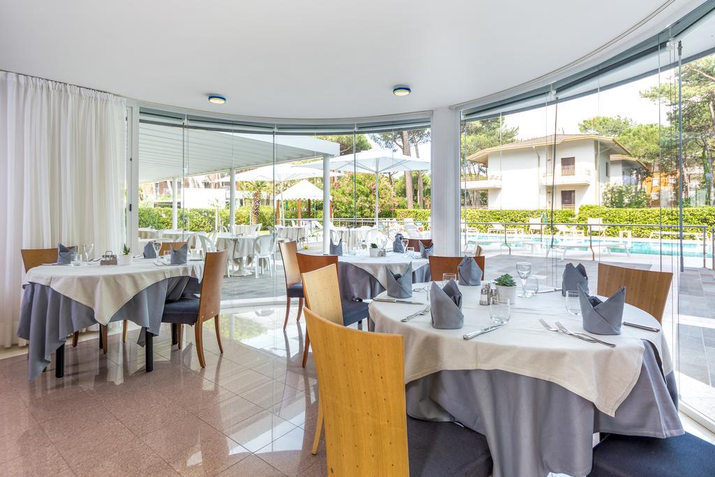 Hotel Smeraldo Линьяно-Саббьядоро Экстерьер фото