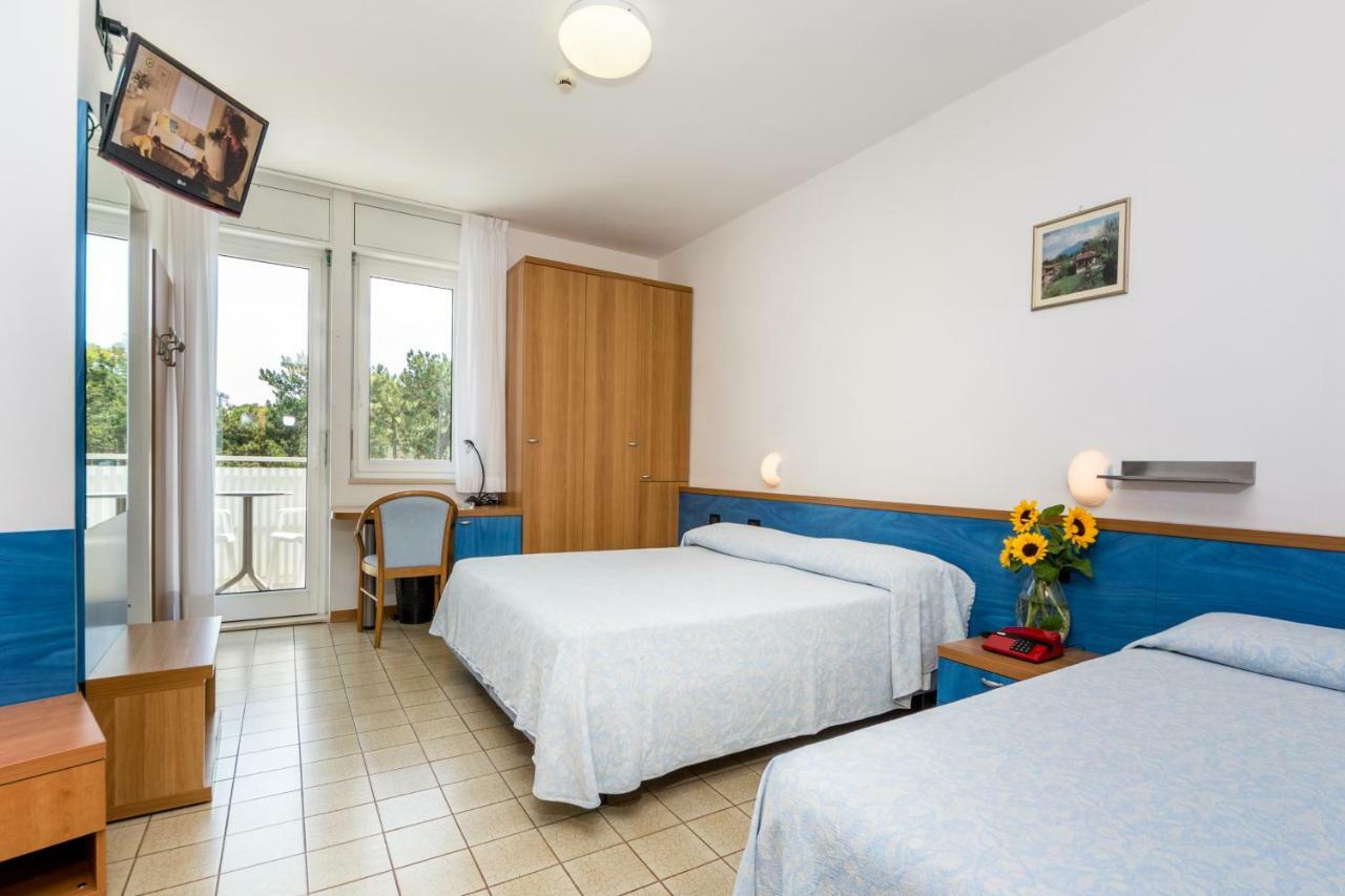 Hotel Smeraldo Линьяно-Саббьядоро Экстерьер фото